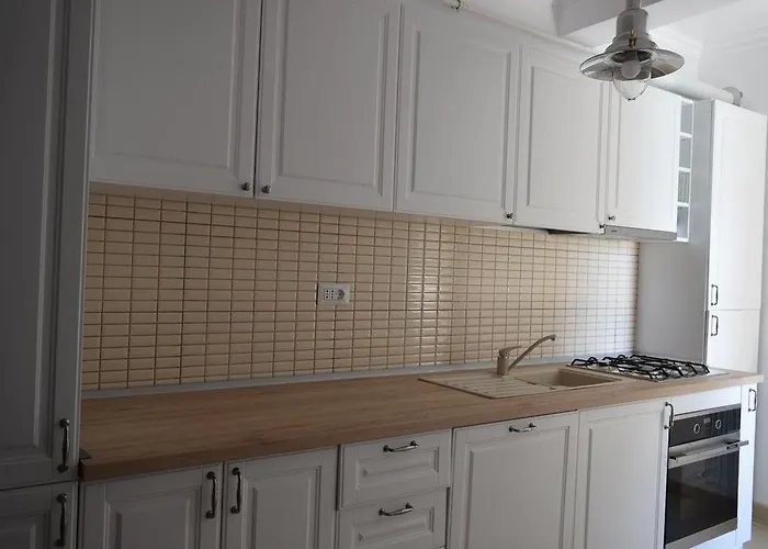 דירה Solid House 2 מאמאיה